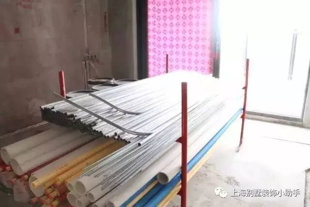 揭秘 正規別墅裝修的標準化施工流程與核心裝飾材料選擇